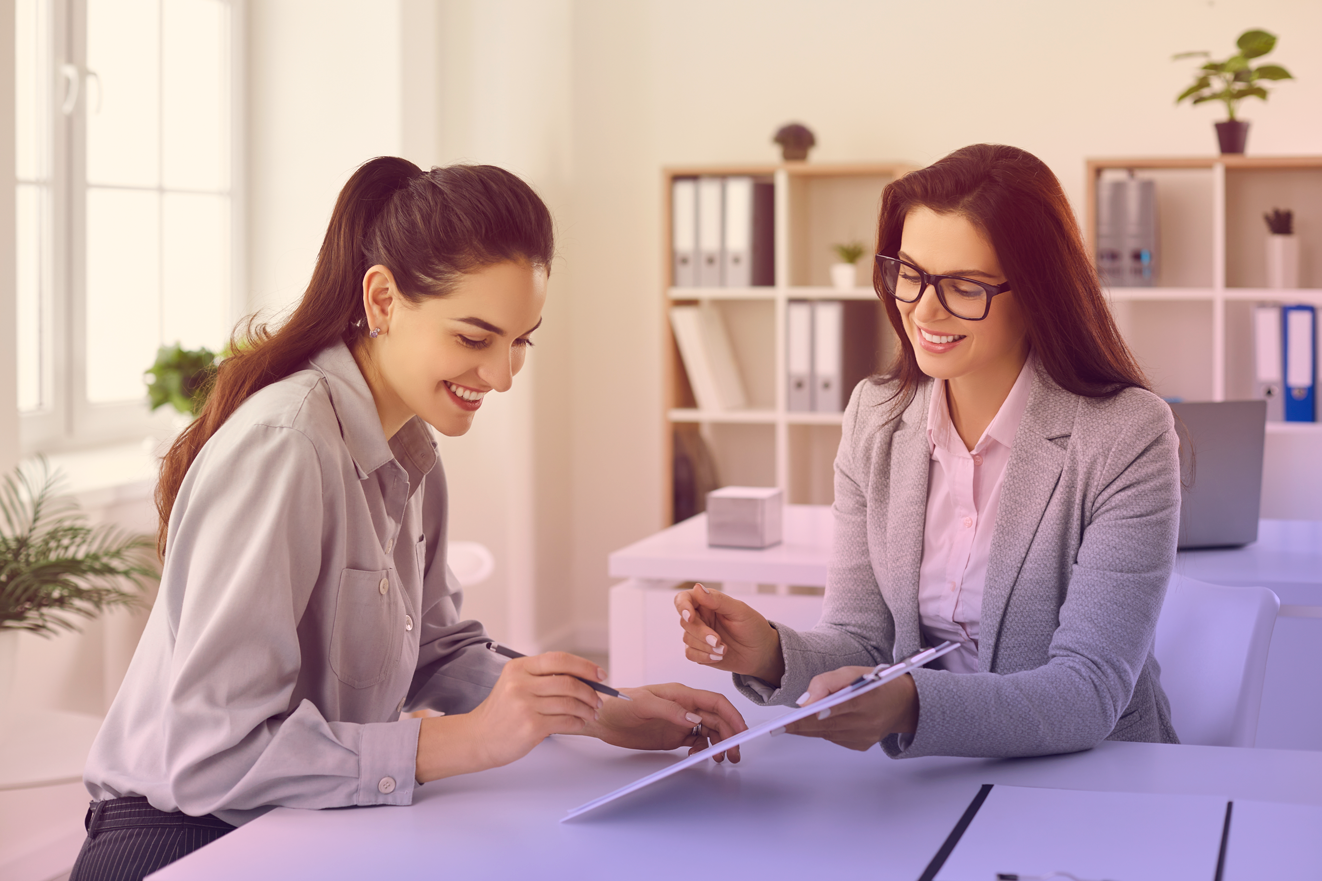 Streamline Client Onboarding with Retainer Signing Services for Lawyers